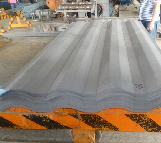 Galvanized container side panel